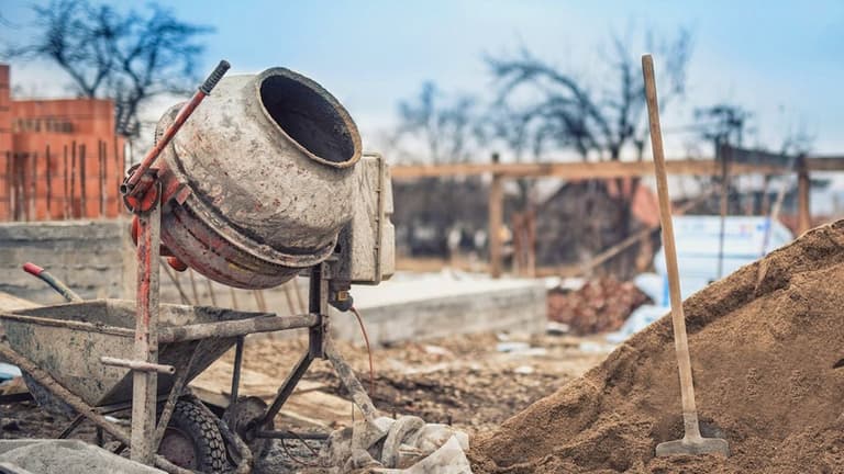 betoniarka na budowie